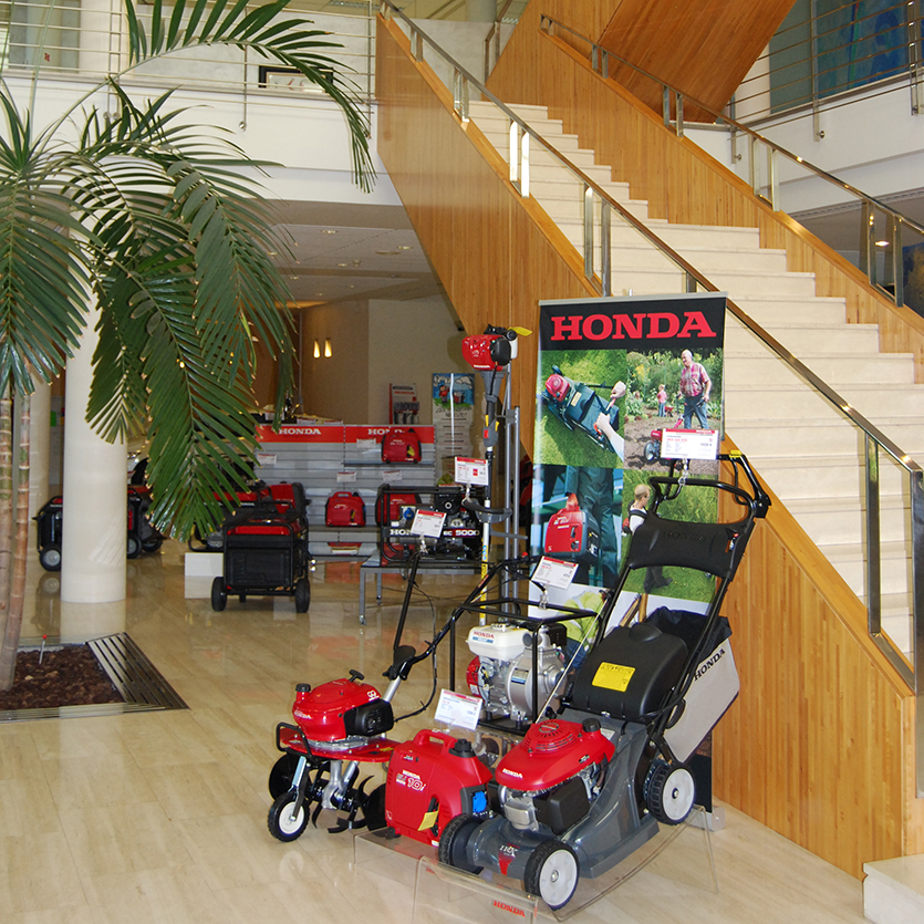 Exposición - Honda Corner